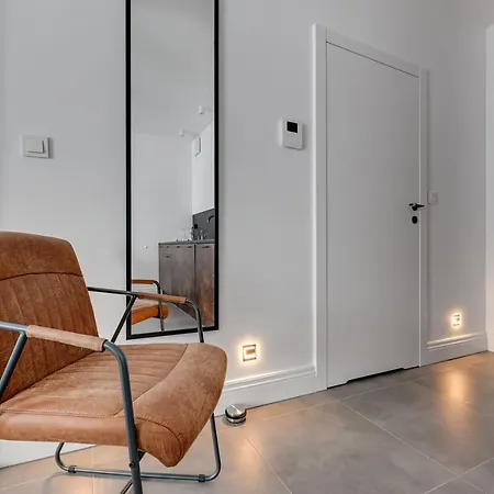 Aura Iii Center By Downtown 3*