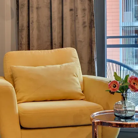 Aura Iii Center By Downtown Hotel apartamentowy 3*