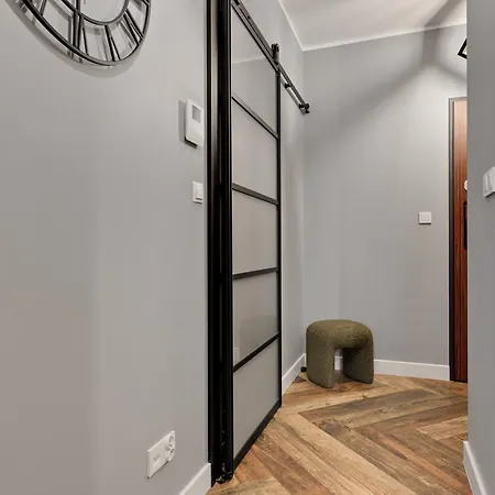 Aura Iii Center By Downtown Gdańsk