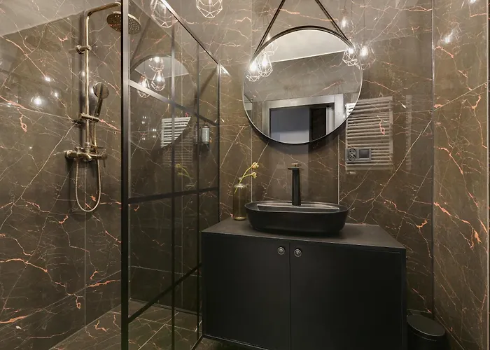 Apart-hotel Aura Iii Center By Downtown 4*