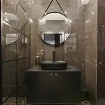 Aura Iii Center By Downtown 3*